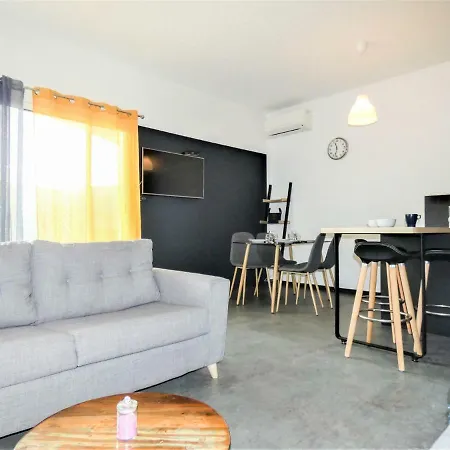 Holiday Kana House-3 *